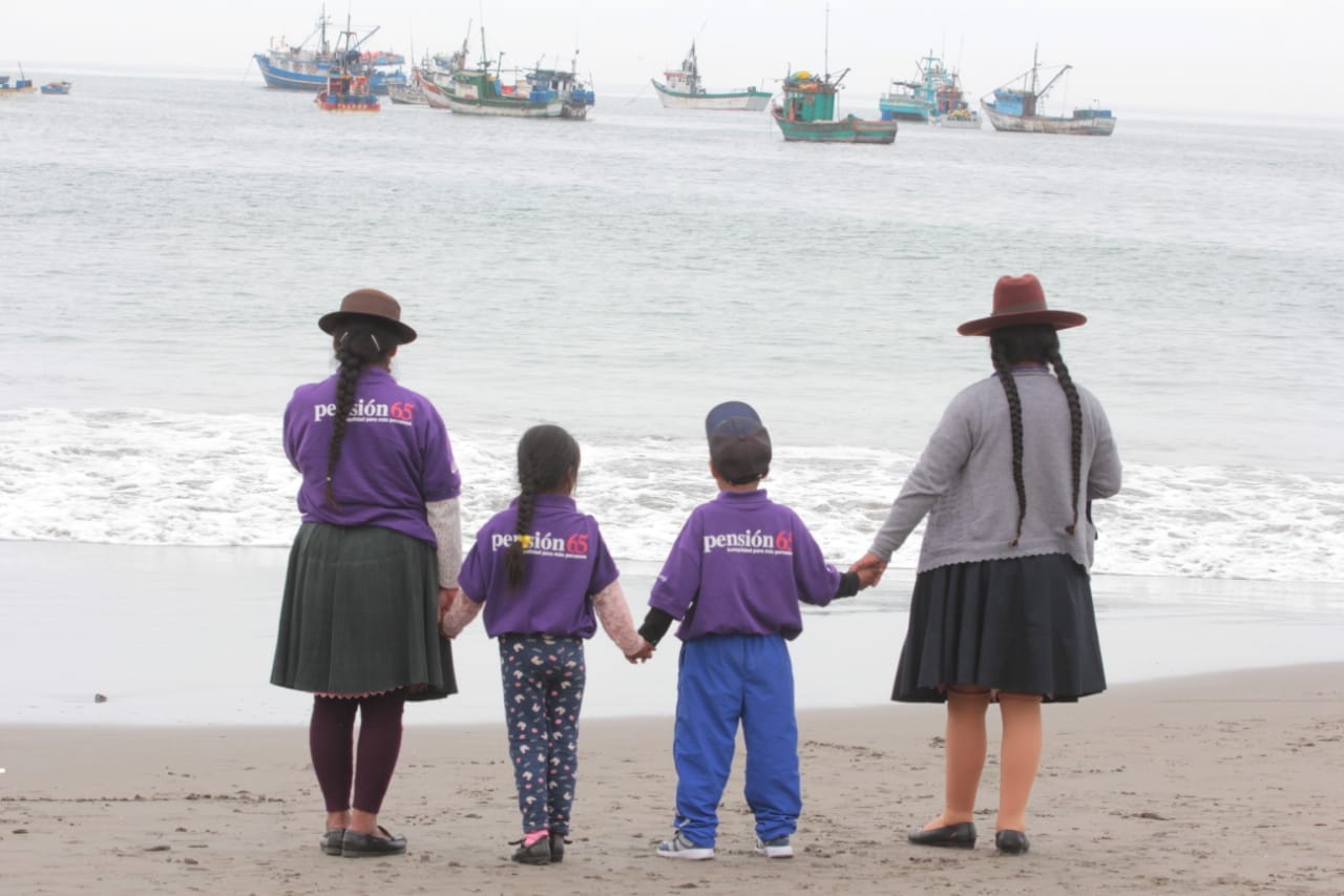 Niños ganadores del concurso 'Los abuelos ahora'