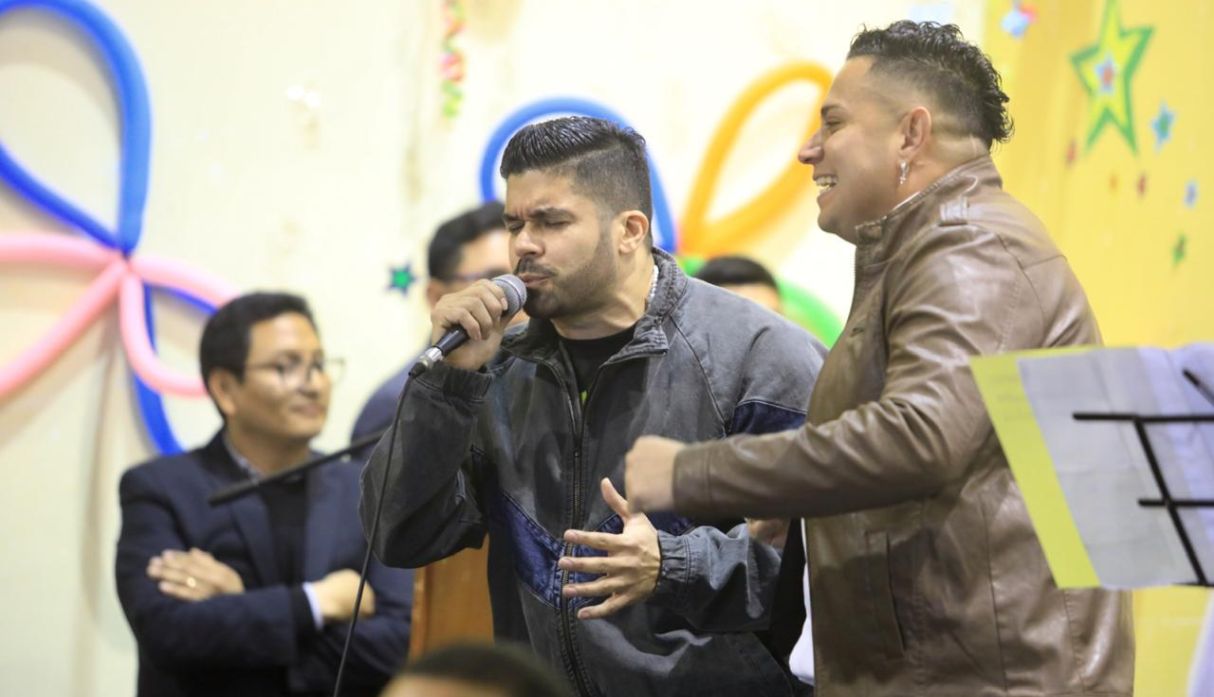 Jerry Rivera dio concierto en el Establecimiento Penitenciario "Sarita Colonia". (Foto: Ministerio de Justicia)