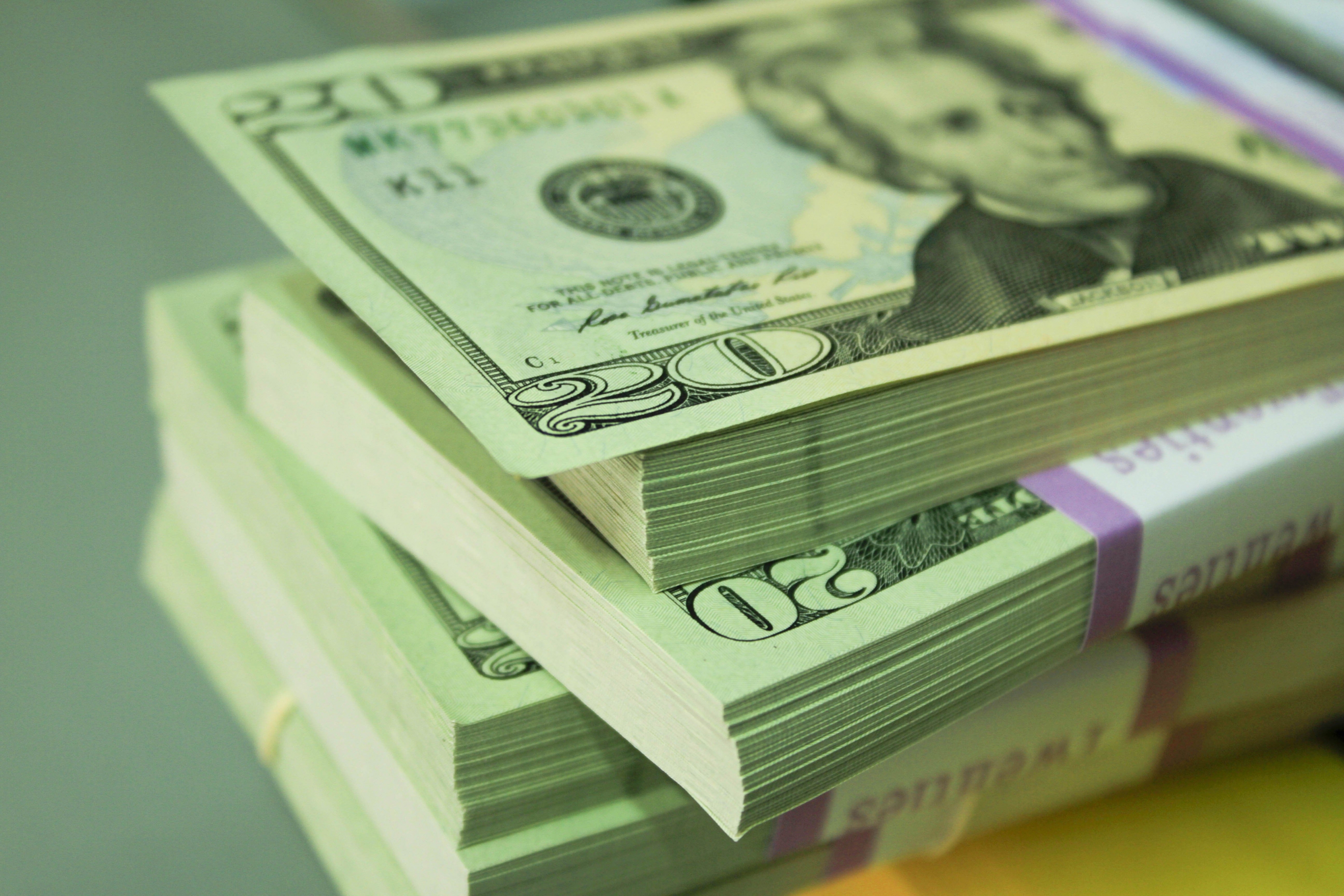 Dólar en Argentina: el tipo de cambio cerró al alza a 38.40 pesos