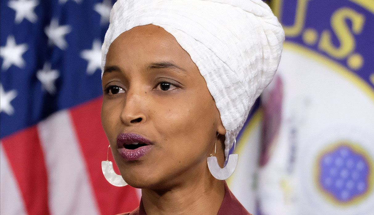 Ilhan Omar, legisladora de Estados Unidos, que tuvo duras palabras contra Trump. (Foto: AFP)