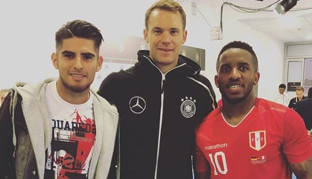 Perú vs. Alemania: Neuer se reencontró con Zambrano y Farfán en los vestuarios