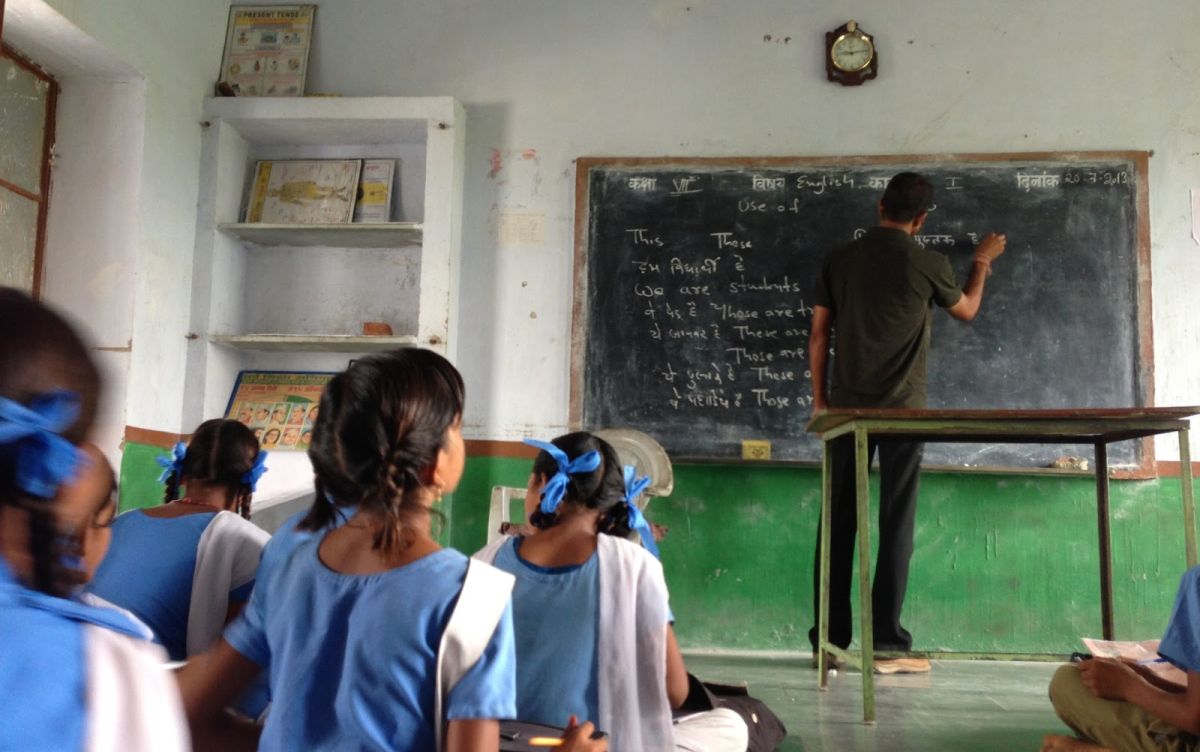 María Antonieta Alva hizo trabajo de campo en una escuela del estado de Rayastán. (Foto: Blog New Delhi, New Deals)