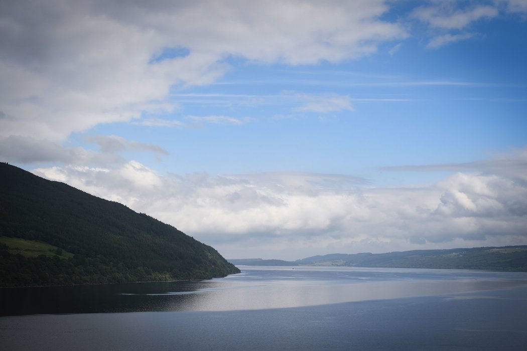 ¿Irrumpir en el Área 51? Olvídalo, lo de hoy es invadir el lago Ness