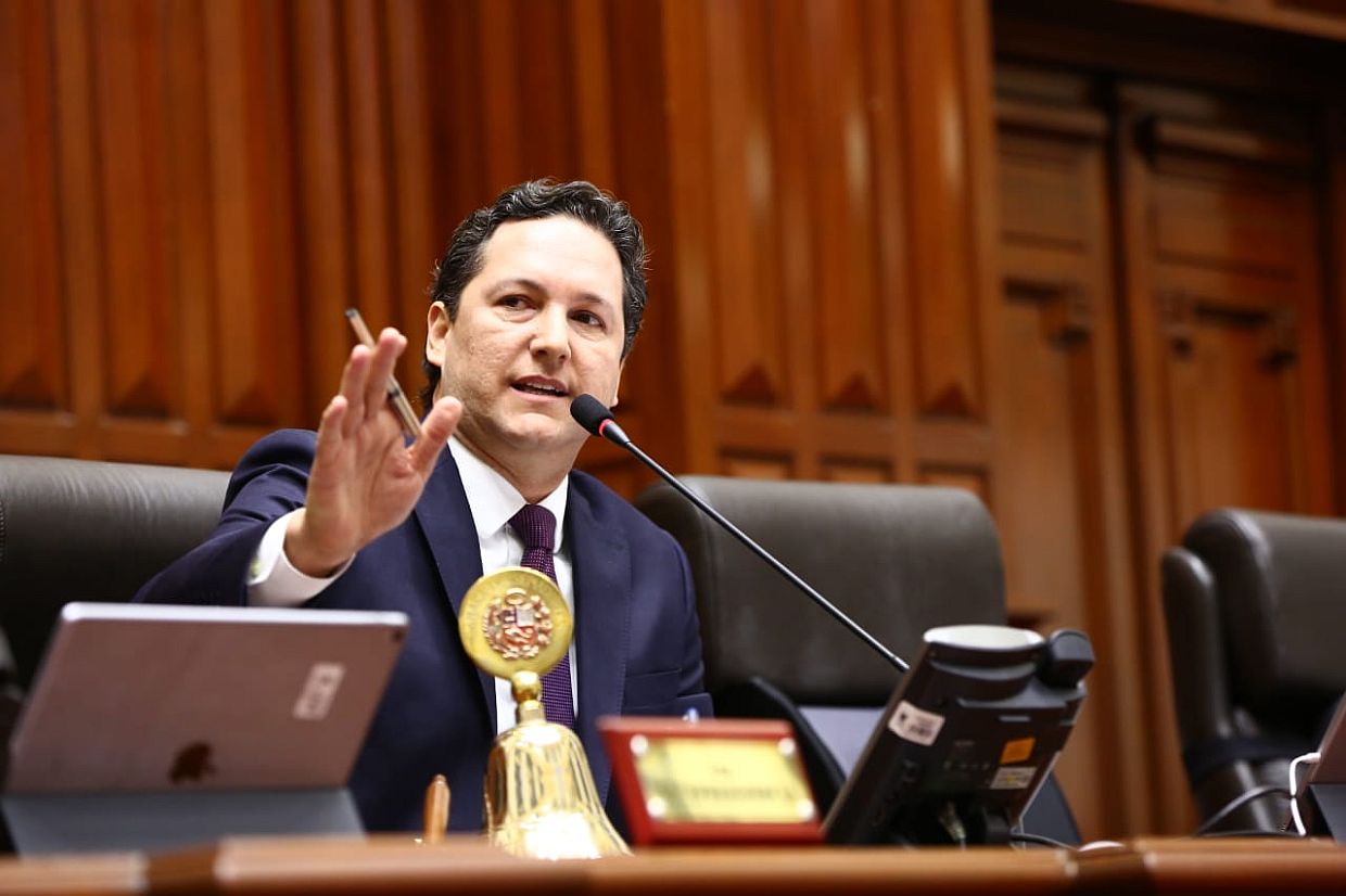 Salaverry convocó a Bartra y a Oliva para consensuar ley orgánica de la JNJ