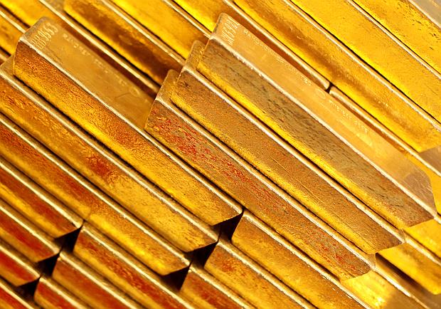 Oro toca máximo de dos semanas ante incertidumbre por Brexit