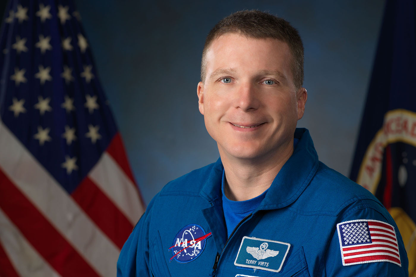 Virts tiene una maestría en Aerónautica en la Embry-Riddle Aeronautical University. (Foto: NASA)