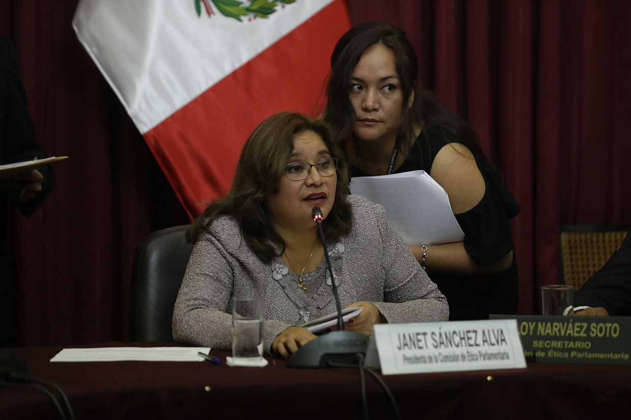 Comisión de Ética verá denuncia contra expremier César Villanueva este lunes