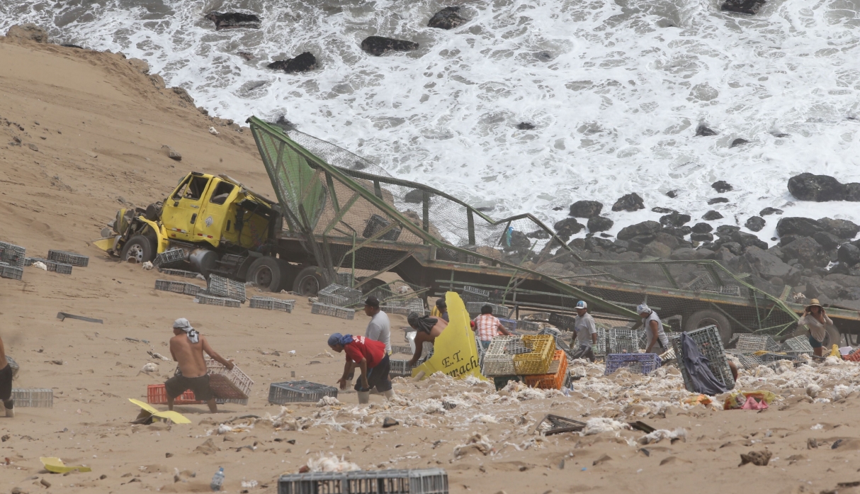 La Curva del Diablo y un mortal historial de accidentes [FOTOS] | LIMA ...