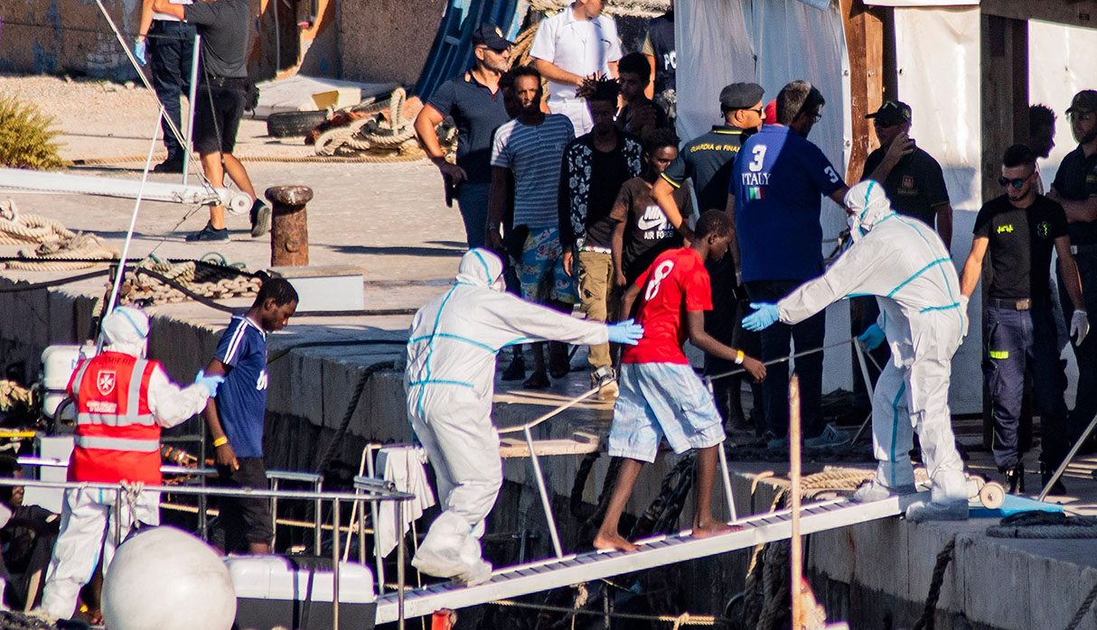 27 menores de "Open Arms" desembarcaron en Italia pese a la intransigencia de Matteo Salvini, ministro del Interior de ese país. (Foto: AFP)