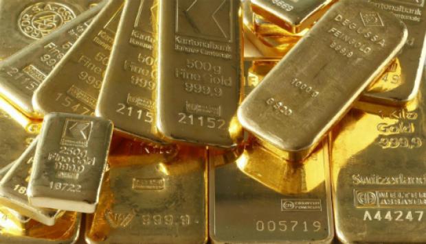 Oro cae desde máximo de 14 meses por acuerdo entre Estados Unidos y México