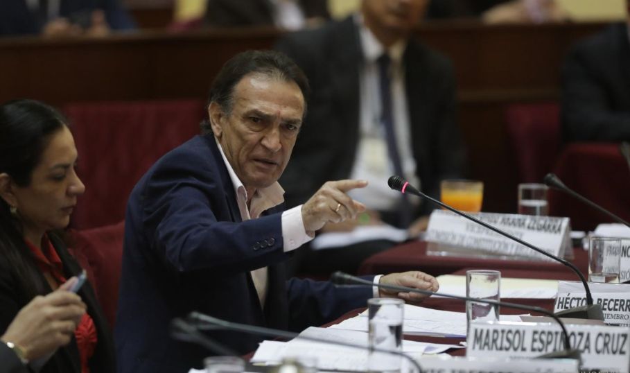 La incontinencia parlamentaria, por María Alejandra Campos