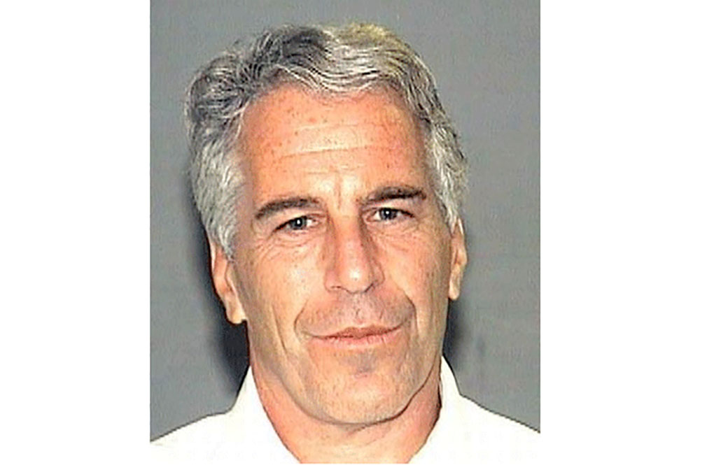 Cámaras de seguridad muestran que guardias no revisaron celda de Epstein