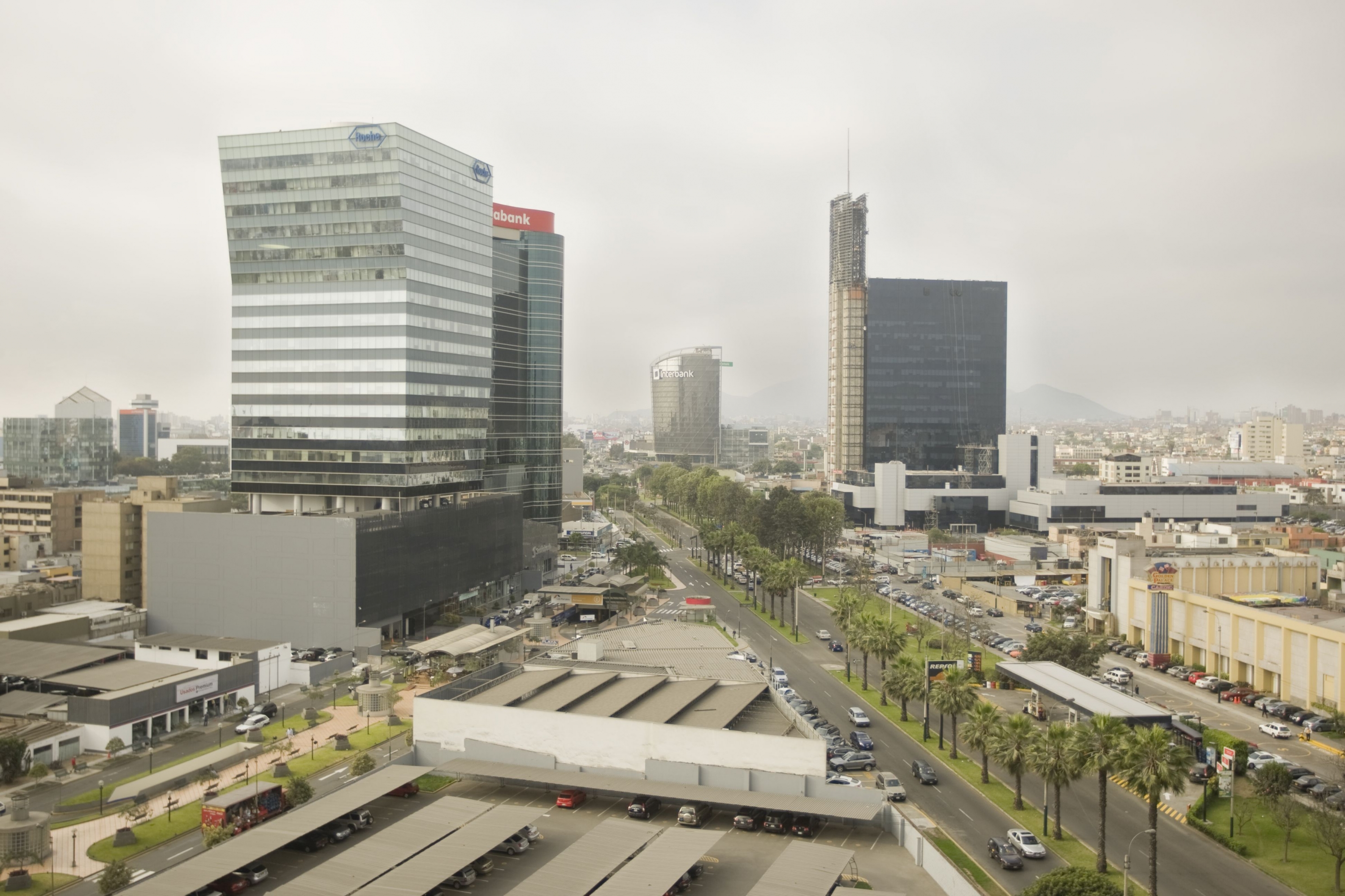 BBVA Research: Gobierno incumpliría meta de déficit al 2021