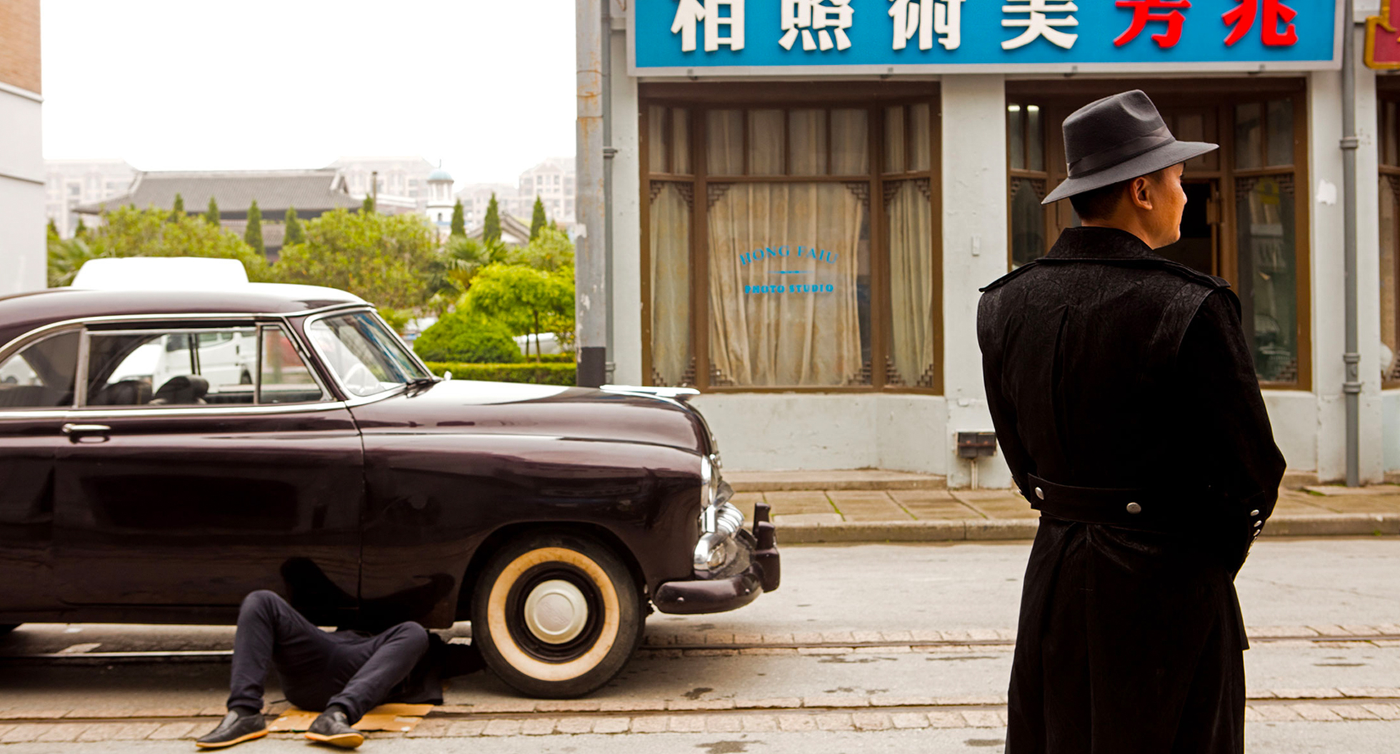 FOTO 8 | Un drama de gángsters. Este drama televisivo de época se está filmando en el Shanghai Film Park, que también ofrece recorridos de utilería, disfraces y exposiciones para turistas curiosos. Fotógrafo: Mark Parascandola