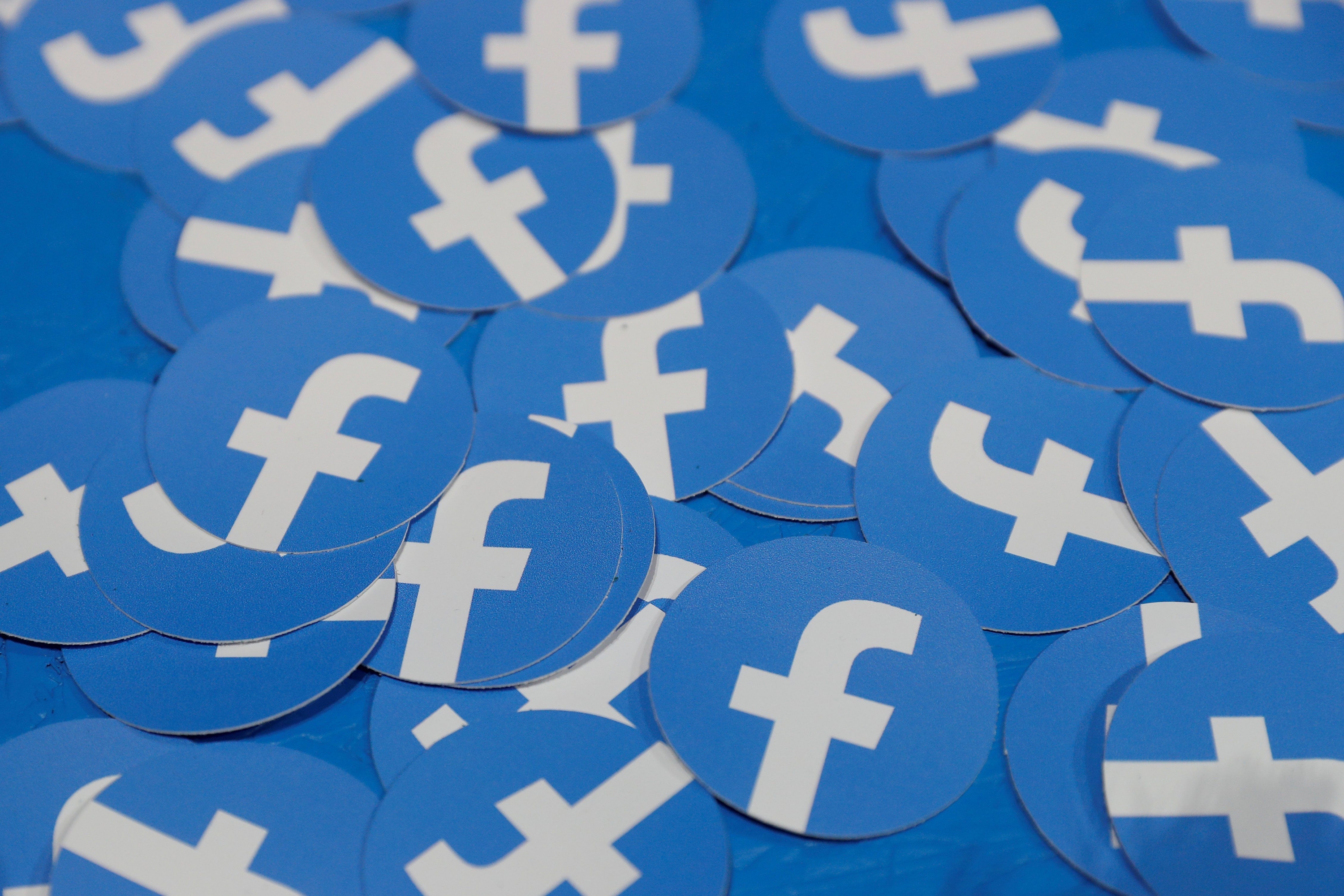 Alemania multa a Facebook con US$ 2.300 mlls. por no reportar quejas sobre contenido ilegal