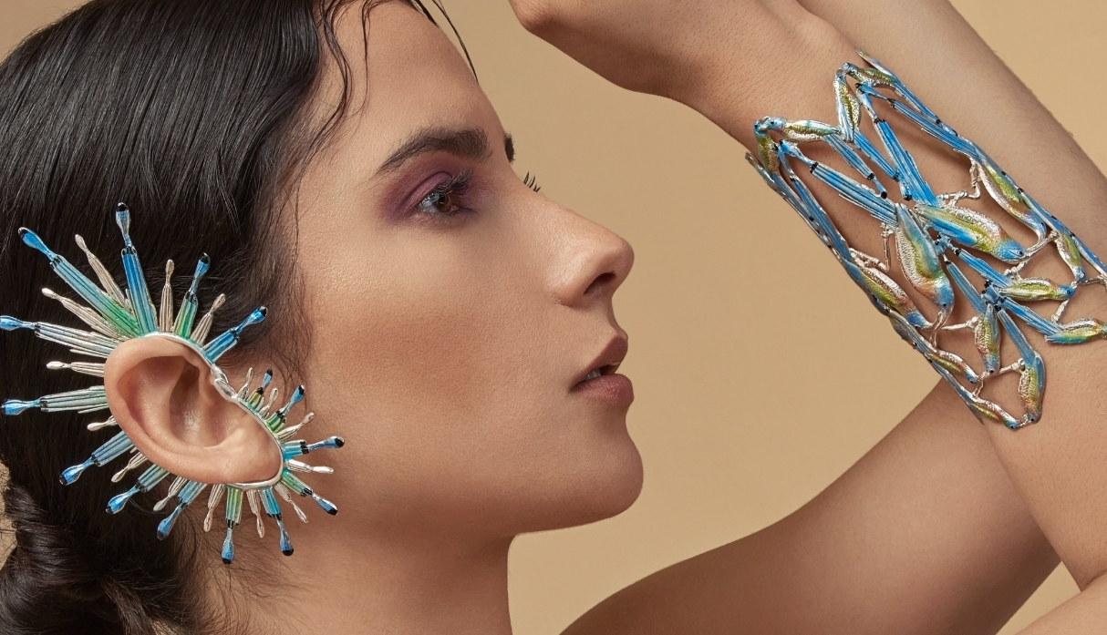 La alegría de los colores es una característica en las piezas del colombiano. (Foto: Difusión)