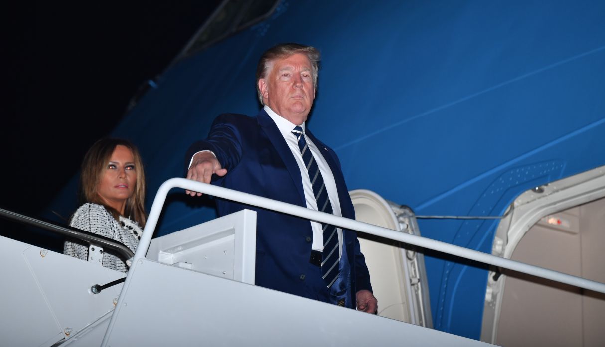 Trump llega a Francia para el G7 tras nueva tormenta con China