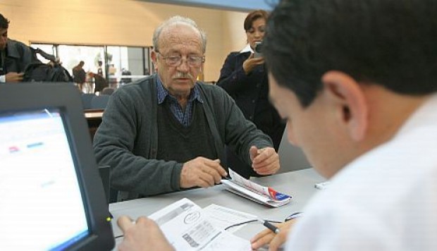 OCDE recomienda que afiliados aporten obligatoriamente a la ONP y AFP