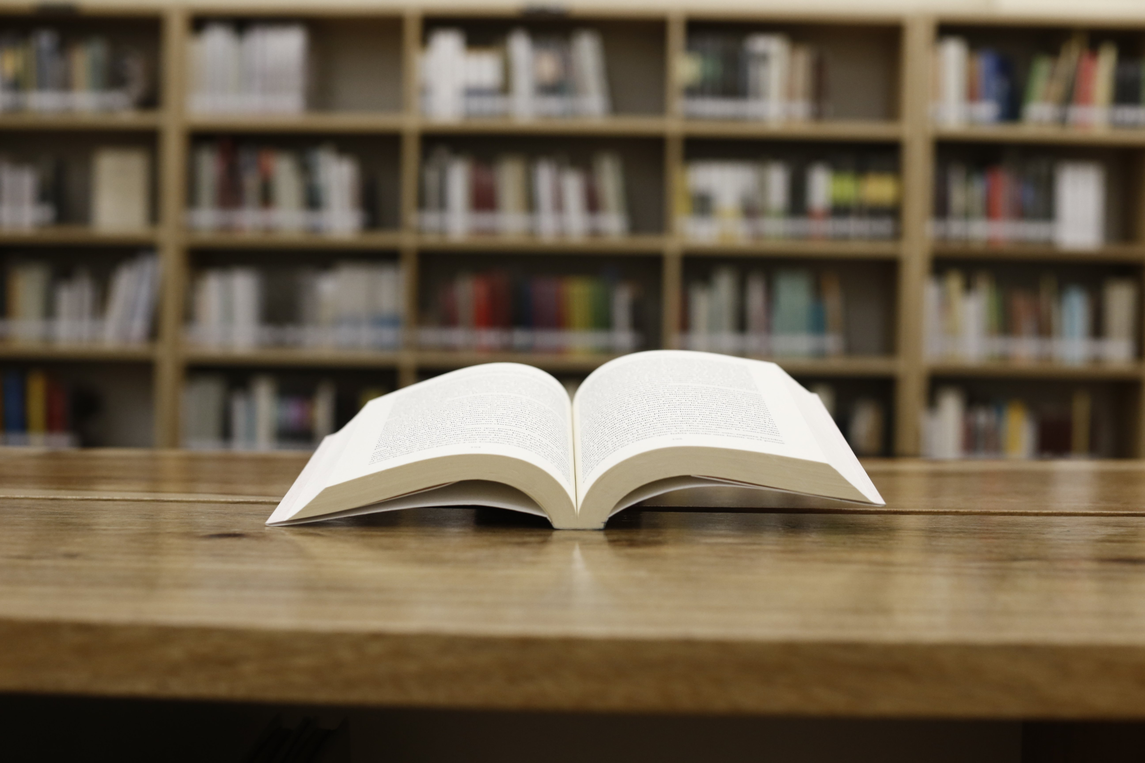 Aprende con estos libros a definir e identificar objetivos, estrategias y tácticas en las redes sociales. (Foto: GEC)
