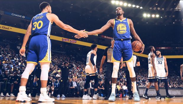 Warriors vencieron a los Timberwolves gracias a los 61 puntos de la pareja Curry-Durant | VIDEO