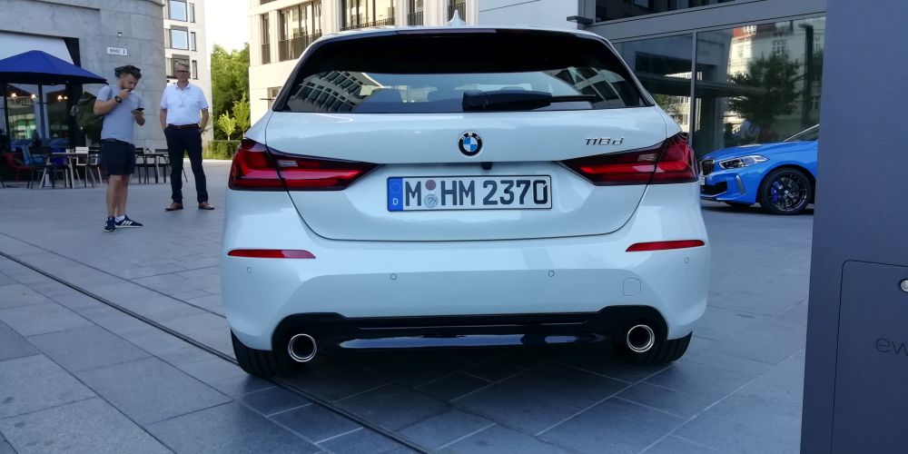 Serie 1 (Modelo: BMW 118d)