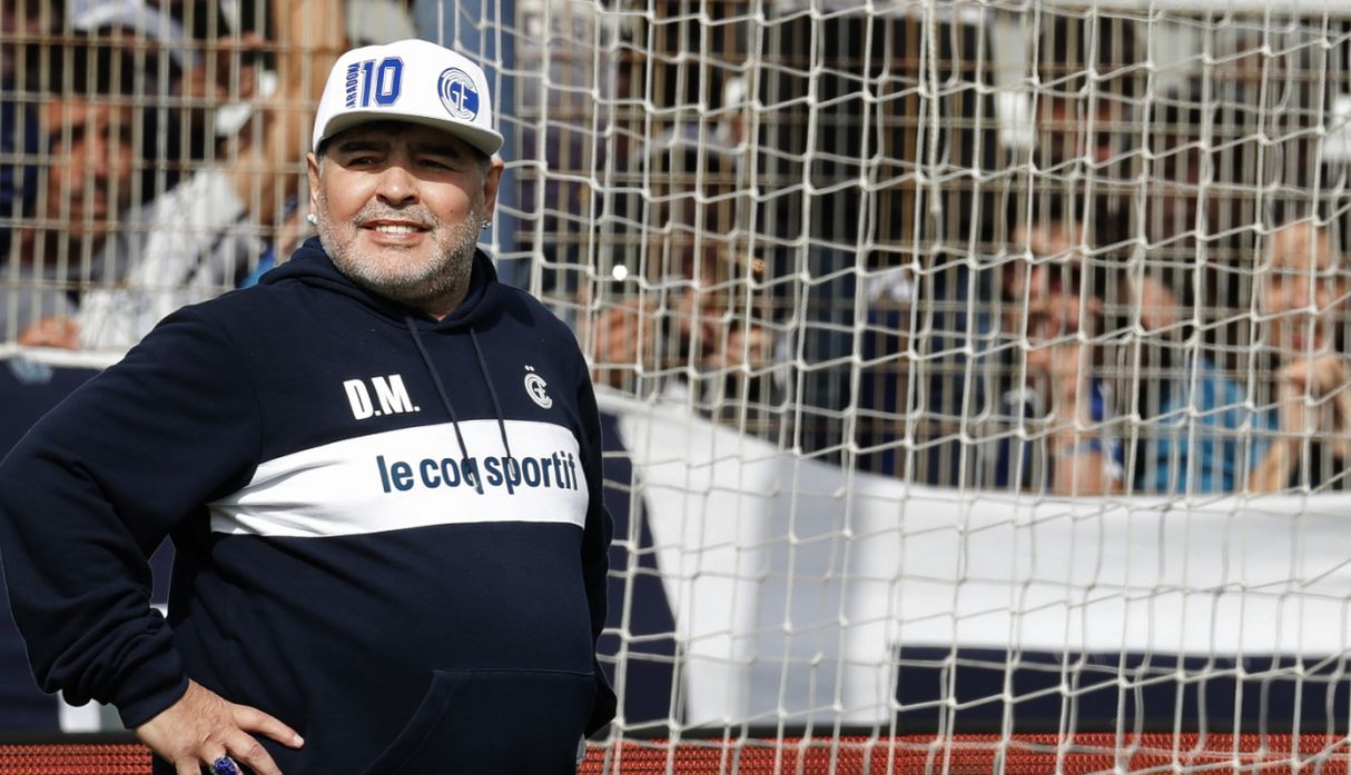 Diego Armando Maradona: el ex futbolista milagroso que hoy es un milagro