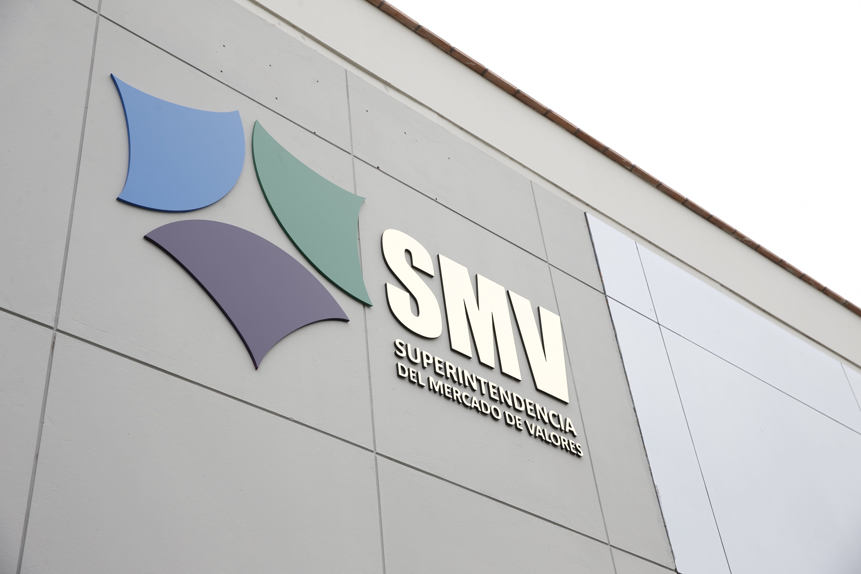 SMV propone estándares mínimos de gobierno corporativo para entes que requieran su autorización