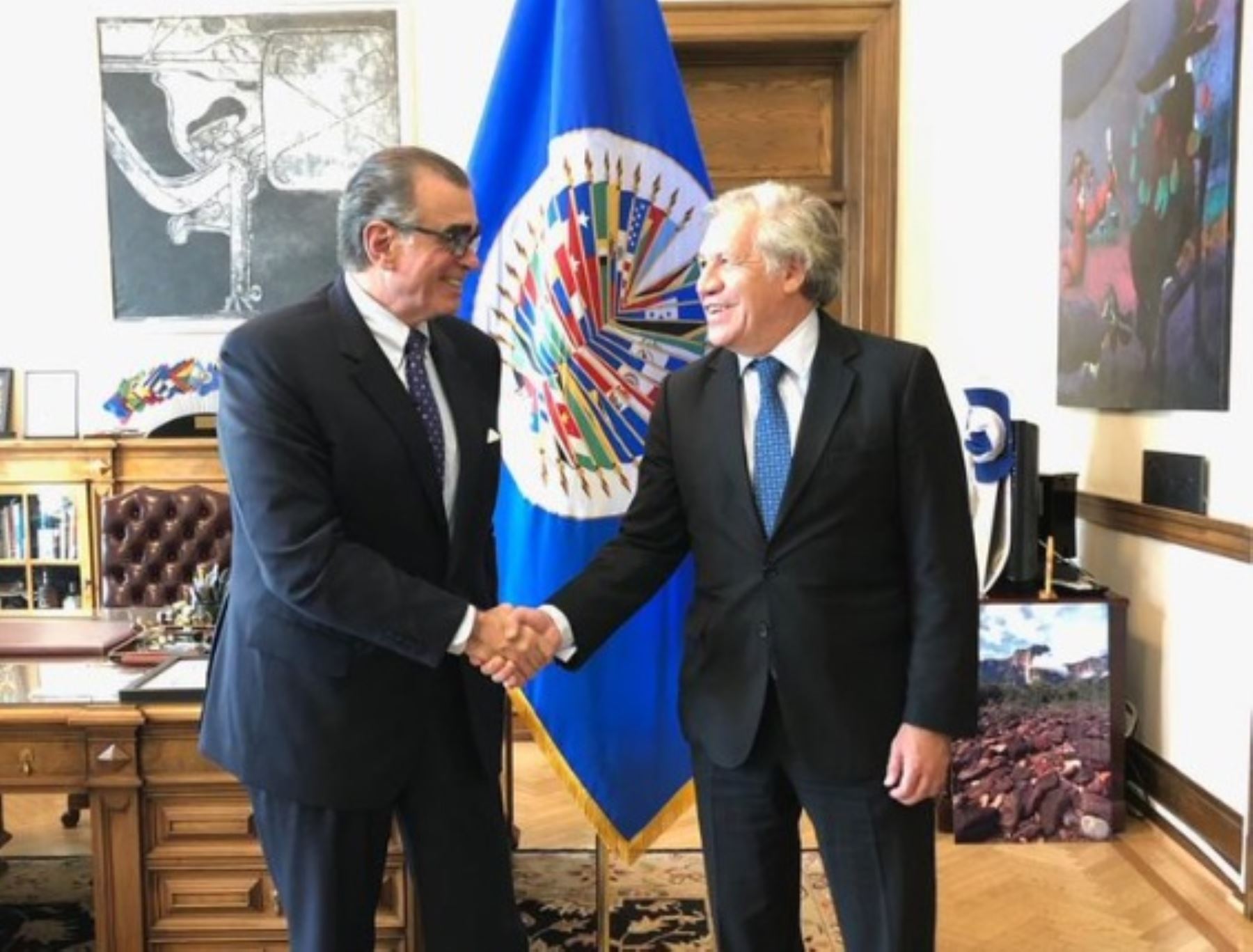 Presidente del Congreso se reunió con secretario general de la OEA