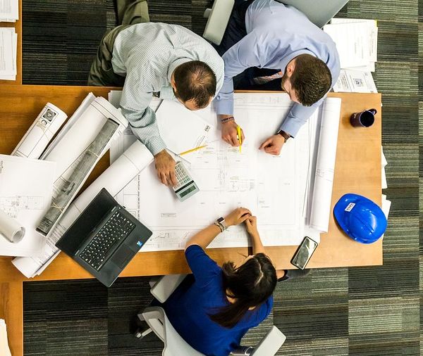 Aprueban parámetros para fiscalizar brecha salarial entre hombres y mujeres en empresas