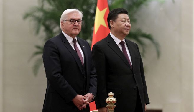 China y Alemania acuerdan ampliar su cooperación y defender el libre comercio
