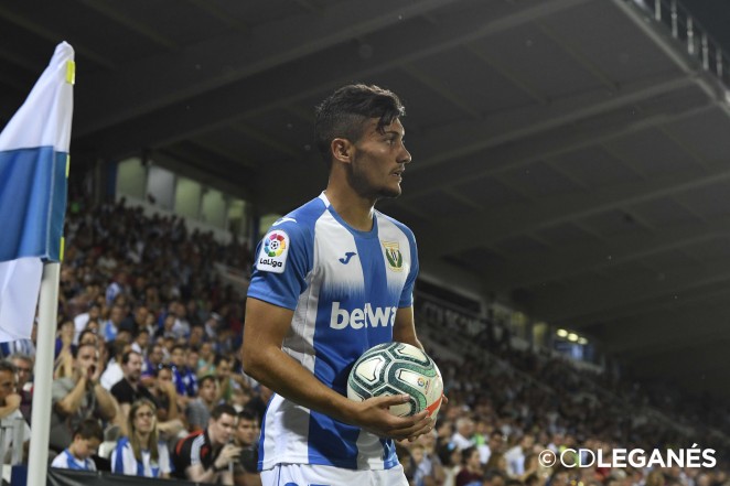 Óscar Rodríguez (21 años, contrato hasta 2023). Siete goles en Leganés hablan bien del volante que tiene algunos 'pretendientes' que lo desligarían del club merengue.