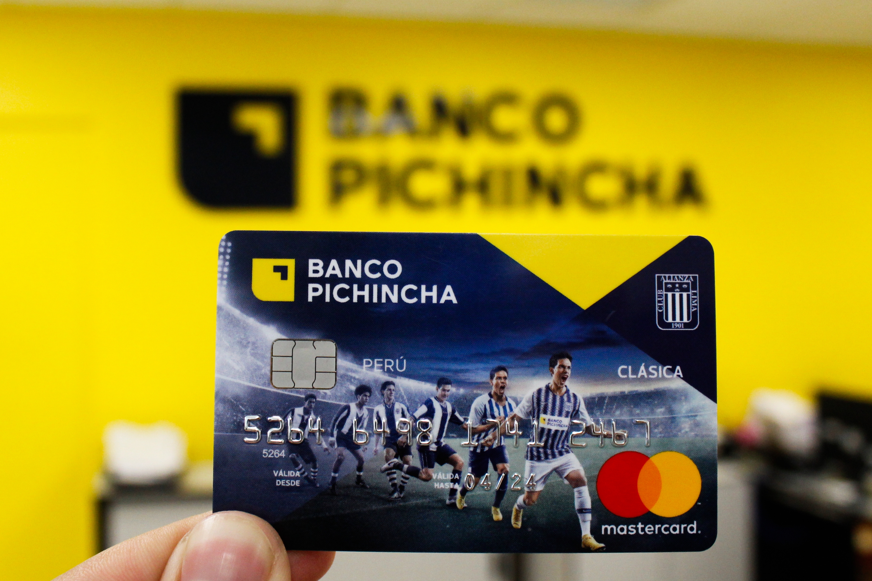 Alianza Lima y Pichincha lanzarán ‘Tarjeta blanquiazul’