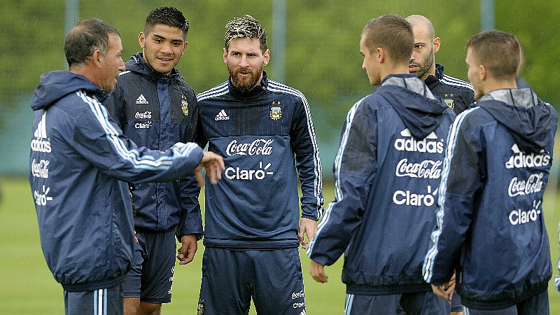 Lionel Messi ya entrena con la selección argentina ...