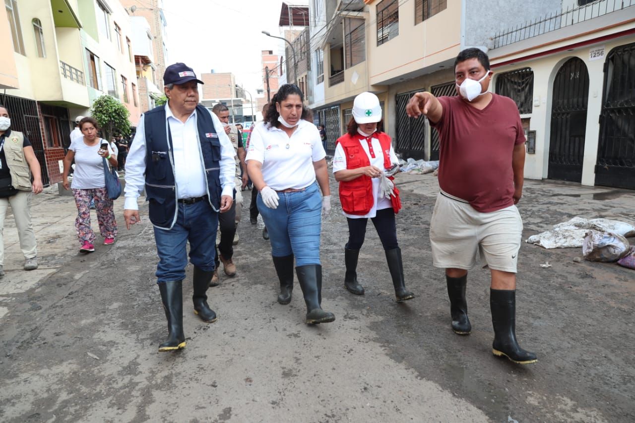 Minam declara emergencia ambiental por 45 días en zona de SJL afectada por aniego
