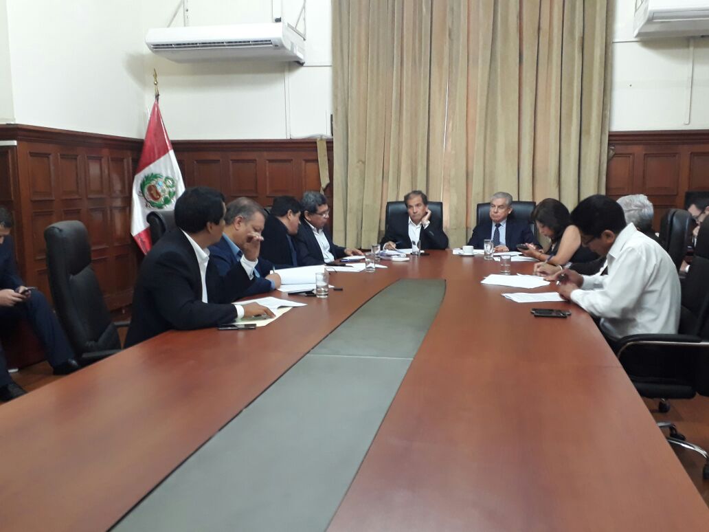 Villanueva se reunió con el Frente Amplio y escuchó propuestas