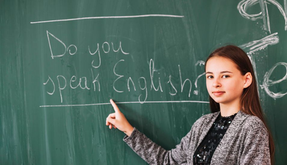 Si quiere crecer profesionalmente, el inglés le ayudara a abrir varias puertas. (Foto: Freepik)