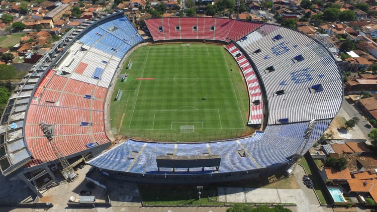 El estadio Defensores del Chaco donde Perú iba a enfrentar a Paraguay. (Fotos: Carlos Juri)