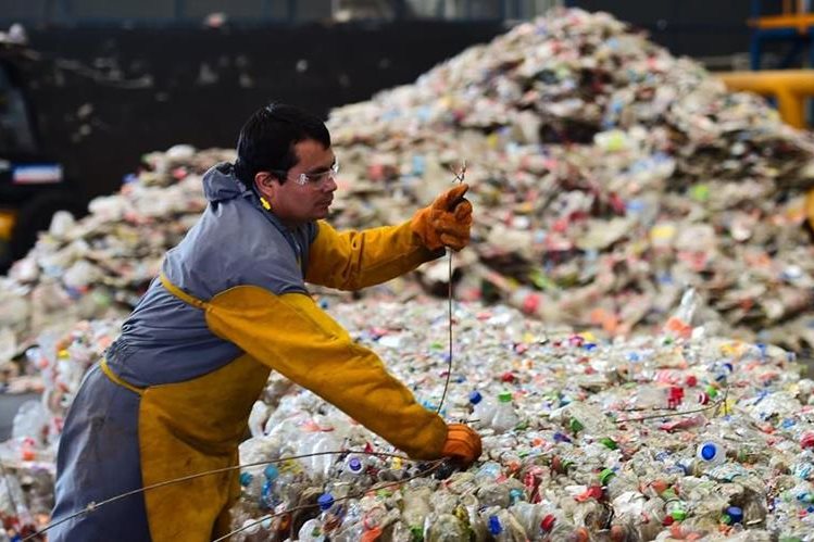 El reciclaje se acumula en EE.UU. porque China no lo quiere más