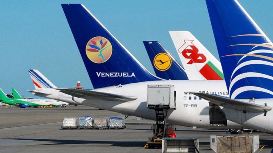 Maduro ordena cierre del espacio aéreo venezolano para aviones comerciales