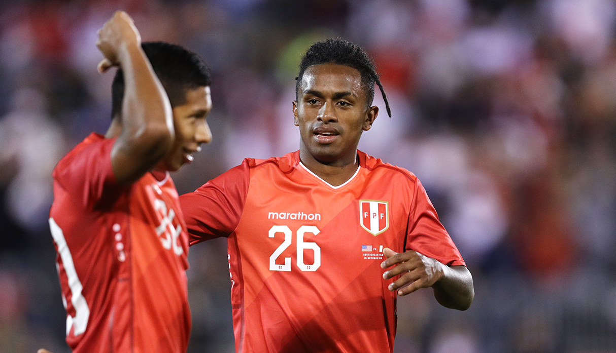 Jefferson Farfán y Paolo Guerrero han sido participantes activos en la selección peruana. Pero también han sabido estar ausentes. (Foto: AFP)
