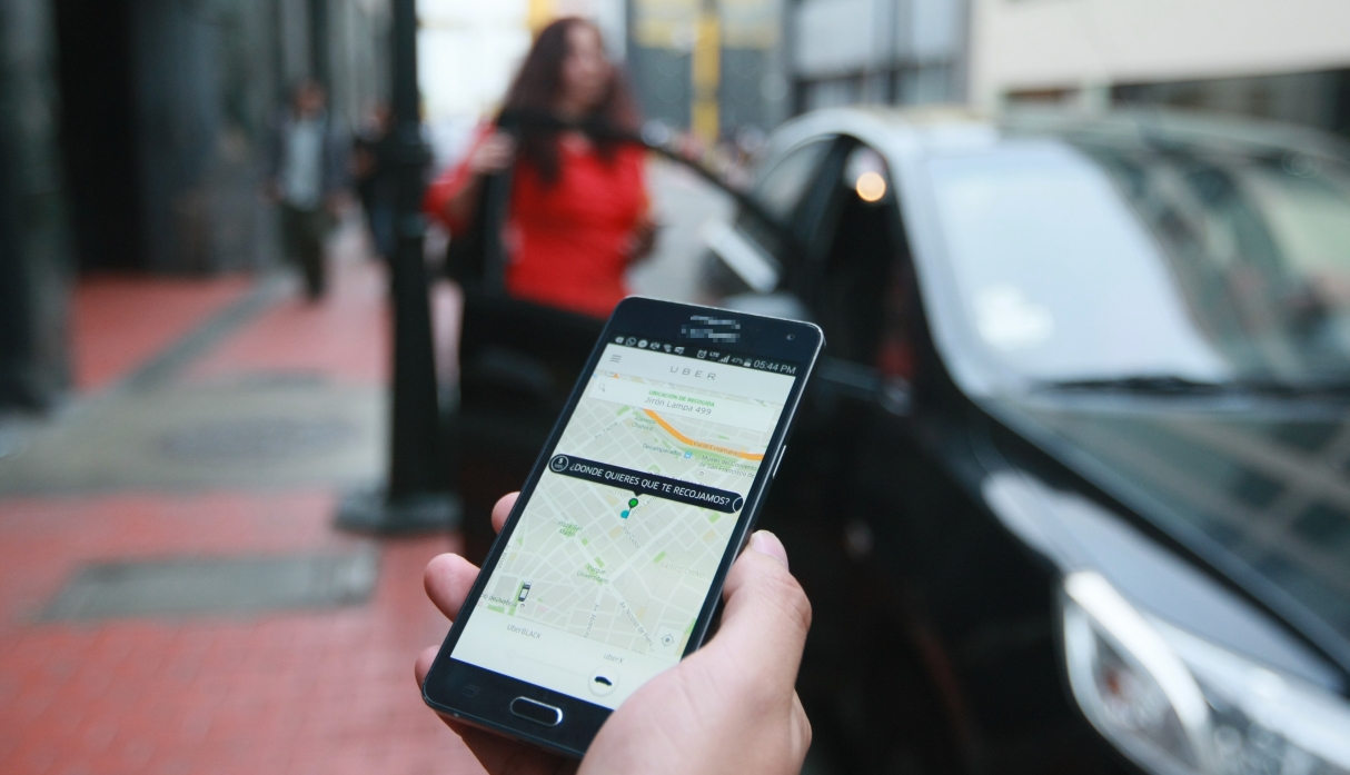 Joven denuncia haber sufrido violación sexual en taxi por aplicación