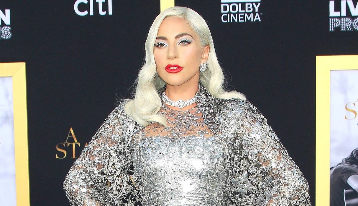Lady Gaga corrigió error en su reciente tatuaje