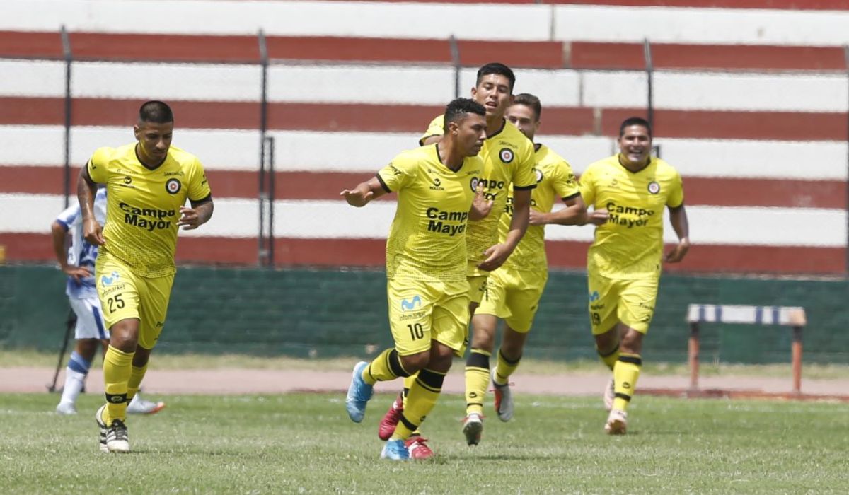 Coopsol vs. Chavelines por la última fecha del cuadrangular de ascenso. (Fotos: Violeta Ayasta / GEC)