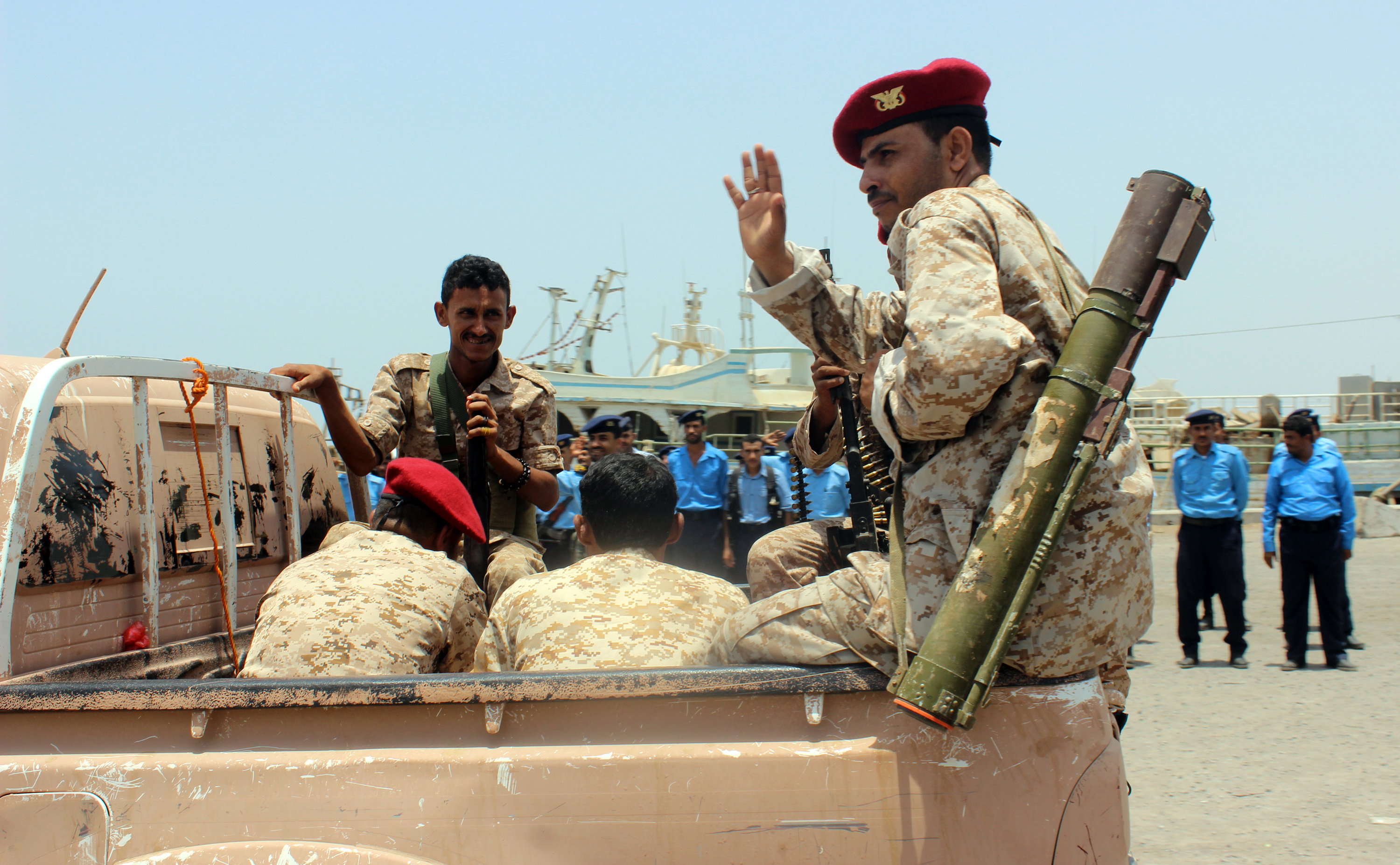 ONU dice que rebeldes de Yemen cumplen retirada, pero el gobierno no lo cree