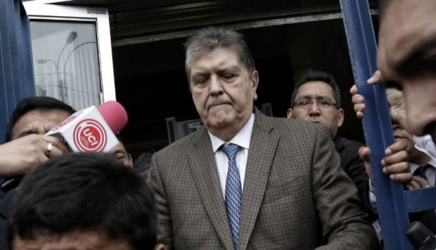 Alan García: fiscal José Domingo Pérez pide impedimento de salida del país