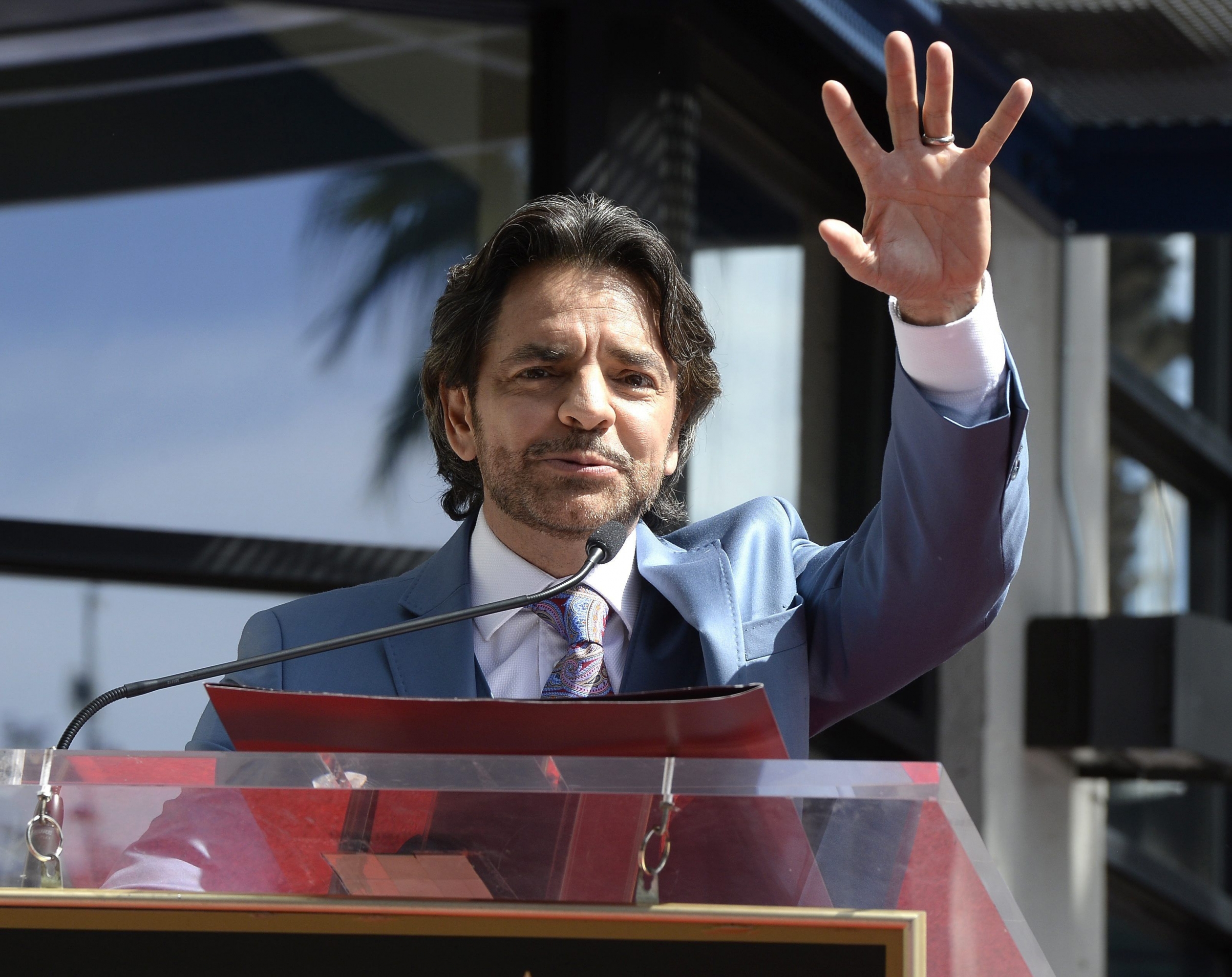 Eugenio Derbez conoció a Jim Carrey y esta fue su reacción