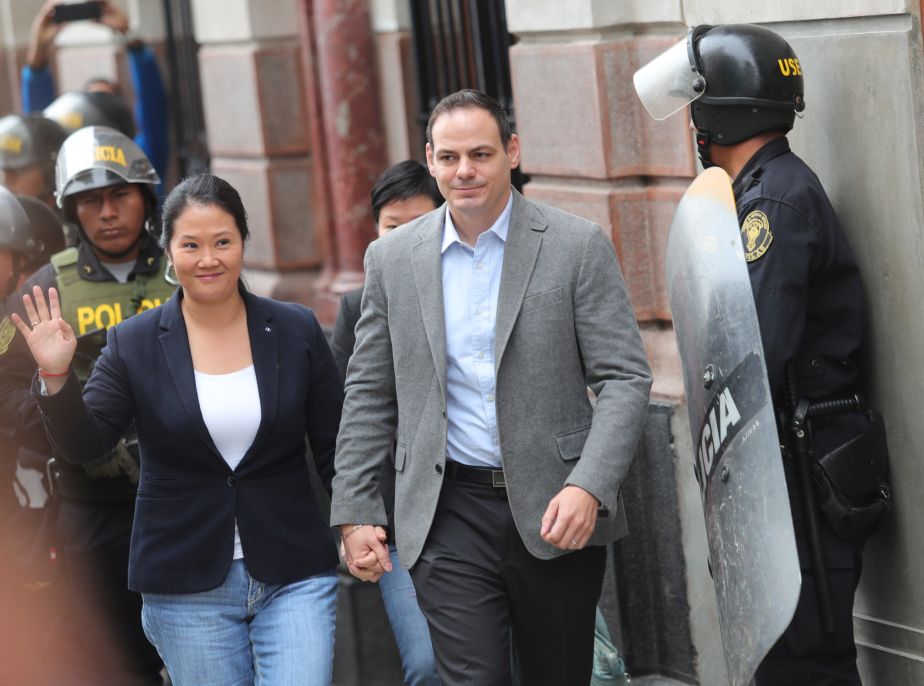 Keiko Fujimori: "Todo este procedimiento francamente es un circo"