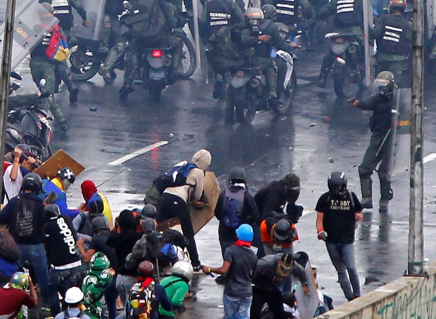 Fiscalía de Venezuela imputa a ex jefe militar por graves violaciones a los DD.HH.