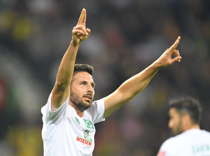 Pizarro anotó un golazo de media distancia en el inicio de la DFB Pokal | VIDEO