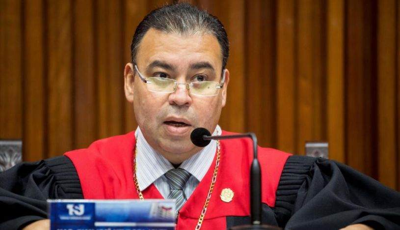 Supremo de Venezuela declara nulo estatuto parlamentario sobre transición